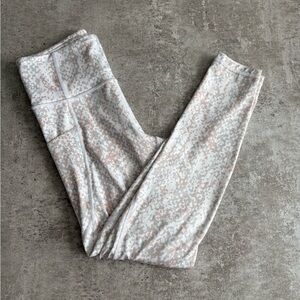 Athleta SilverGoldWhite High rise Pocket‎ Stretchy leggings Sz small